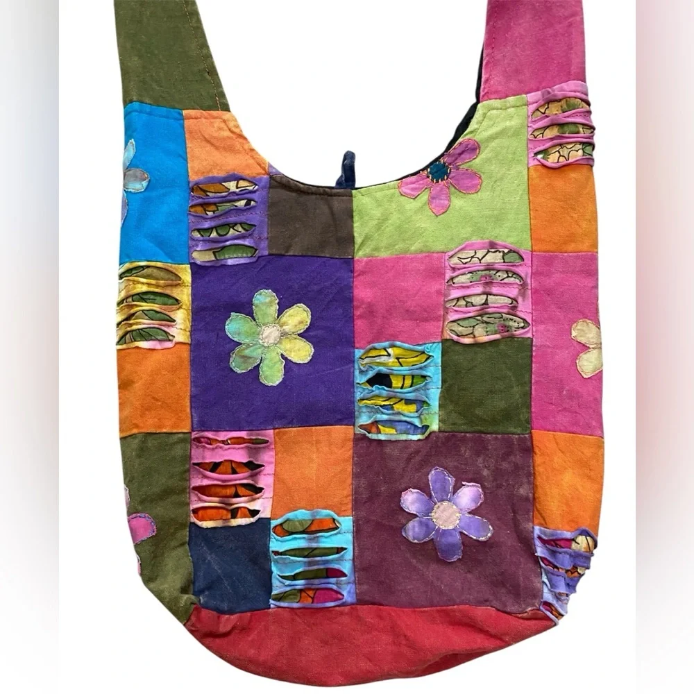 Original Collection Happy Flowers Patchwork Crossbody Handbag - Picture 4 of 6